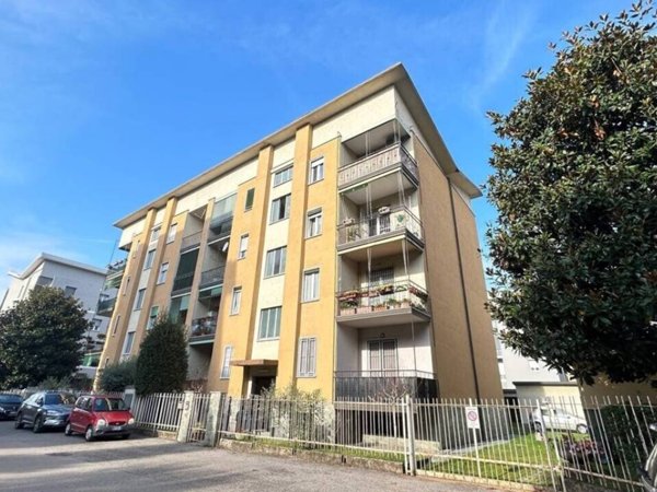 appartamento in vendita a Lainate