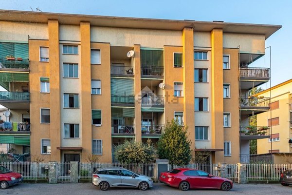 appartamento in vendita a Lainate