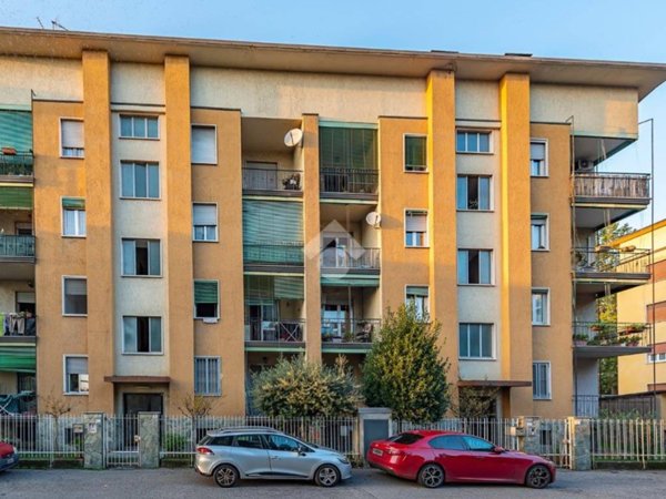 appartamento in vendita a Lainate
