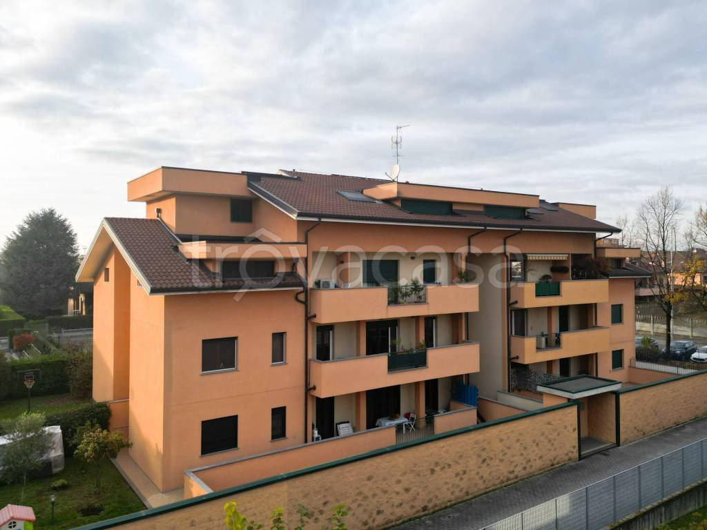 appartamento in vendita a Lainate