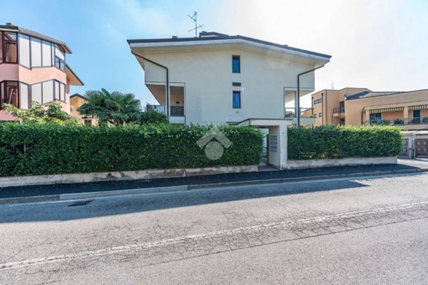 appartamento in vendita a Lainate