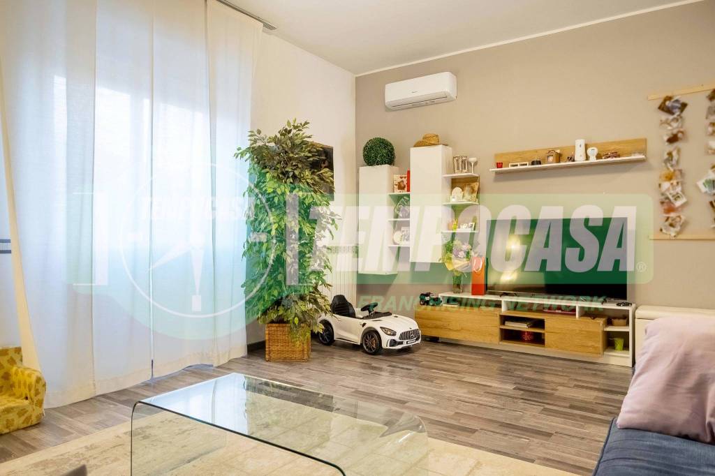 appartamento in vendita a Lainate