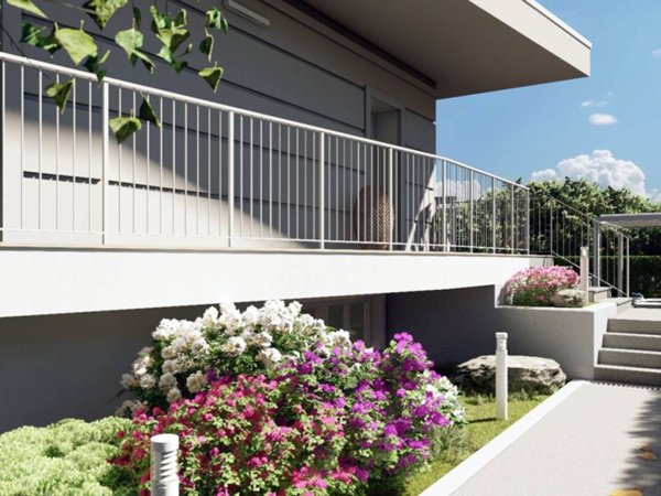 casa indipendente in vendita a Lainate