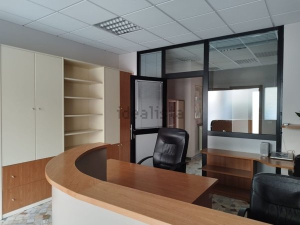 ufficio in vendita a Lainate