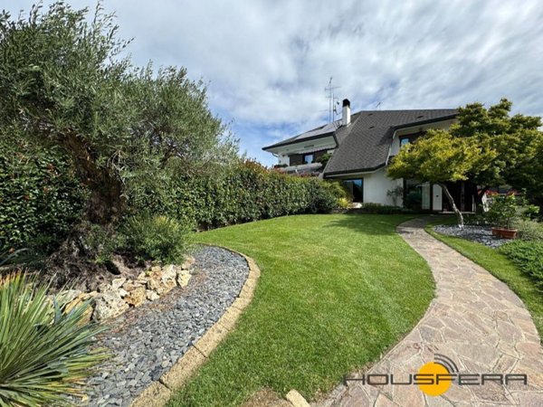 casa indipendente in vendita a Lainate