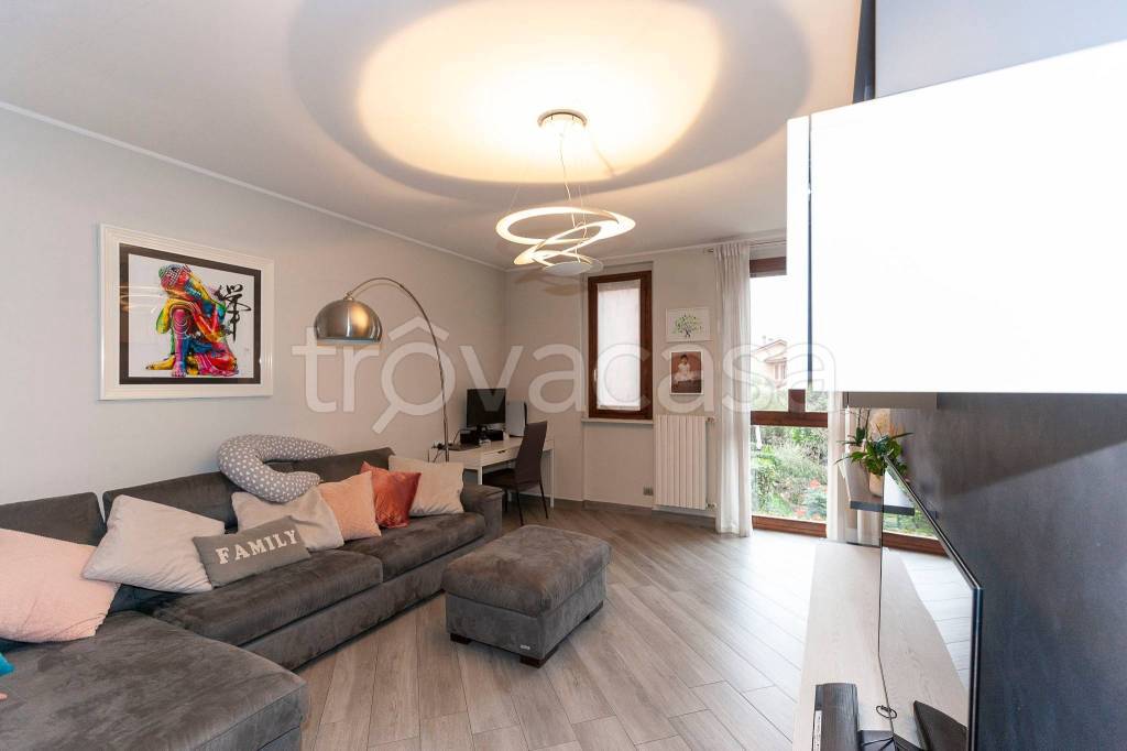 appartamento in vendita a Lainate