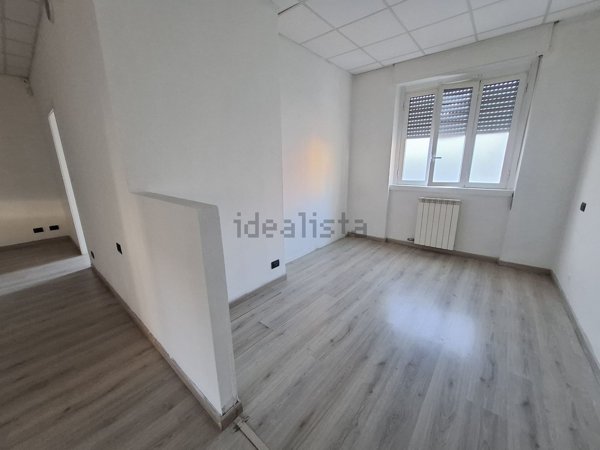 locale commerciale in vendita a Lainate