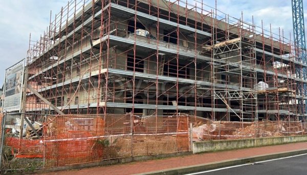 appartamento in vendita a Lainate