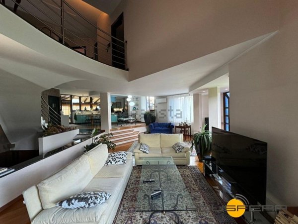 casa indipendente in vendita a Lainate