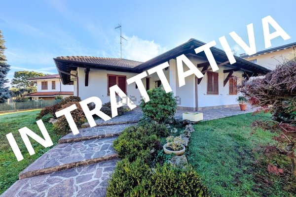 casa indipendente in vendita a Lainate