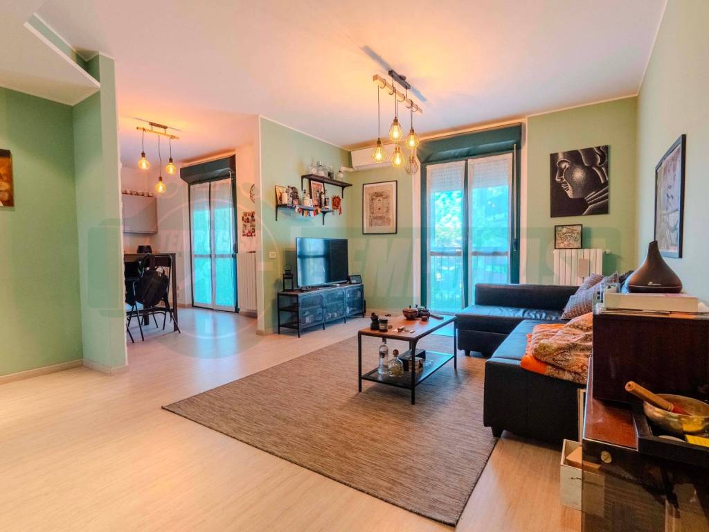 appartamento in vendita a Lainate in zona Barbaiana