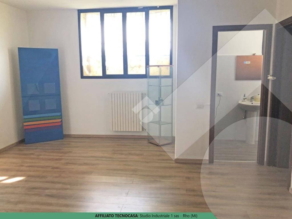 appartamento in vendita a Lainate in zona Barbaiana