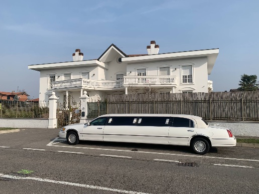 villa in vendita a Lainate