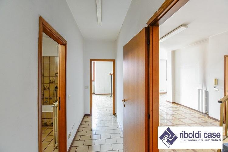 appartamento in vendita a Lainate