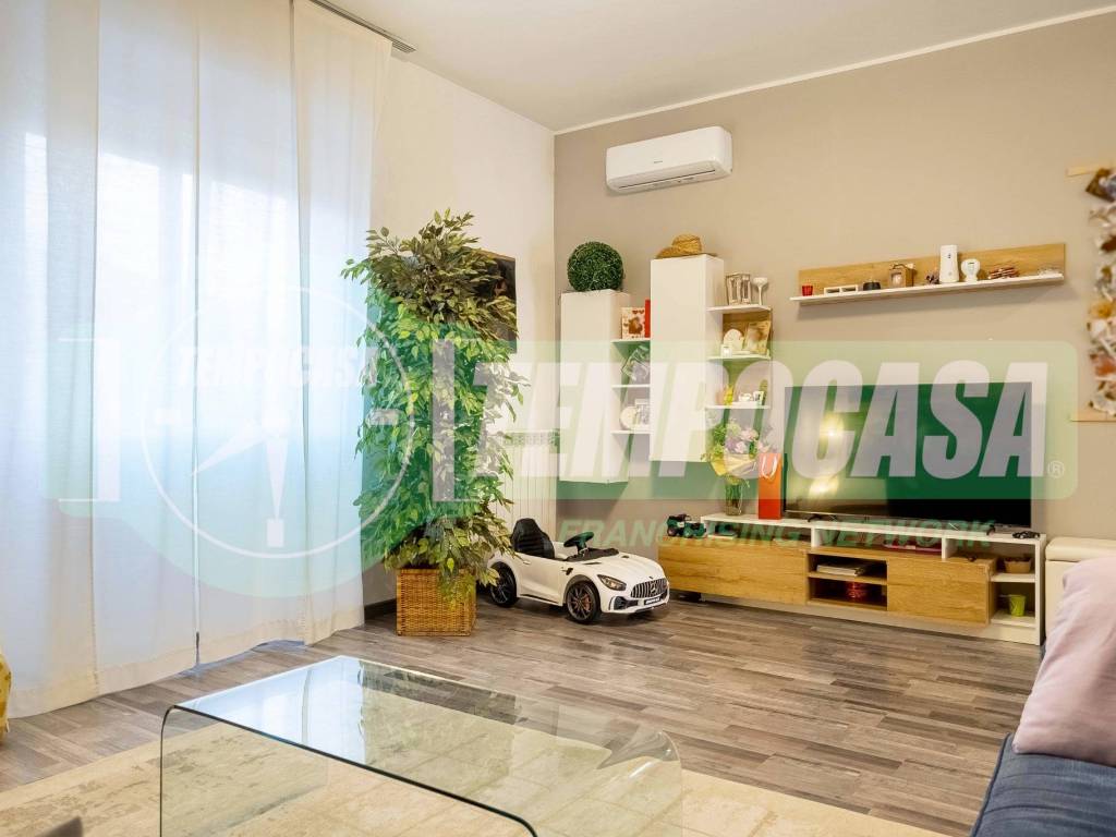 appartamento in vendita a Lainate