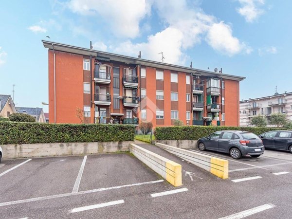 appartamento in vendita a Lainate