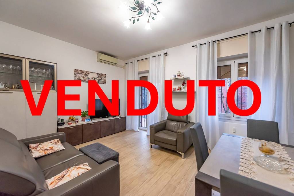 appartamento in vendita a Lainate in zona Barbaiana