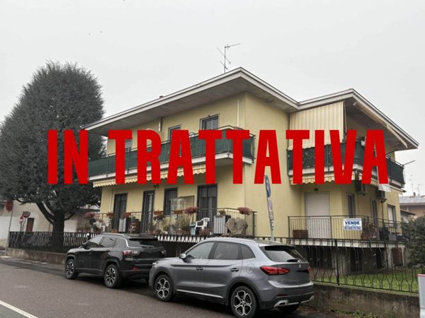 appartamento in vendita a Lainate in zona Barbaiana
