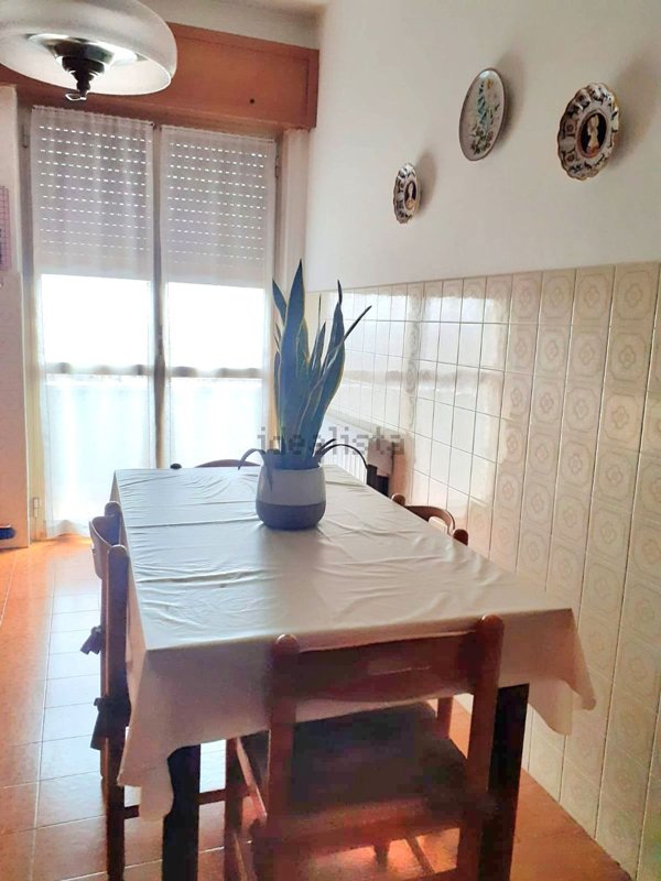 appartamento in vendita a Lainate in zona Pagliera