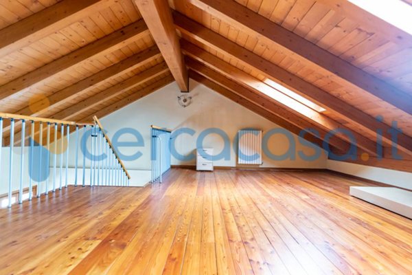 appartamento in vendita a Lainate in zona Barbaiana