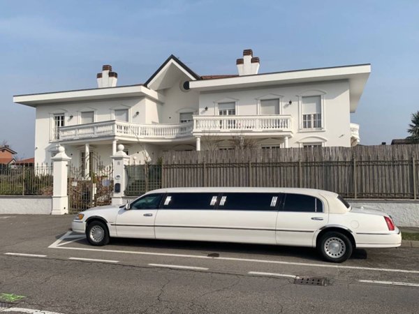 villa in vendita a Lainate