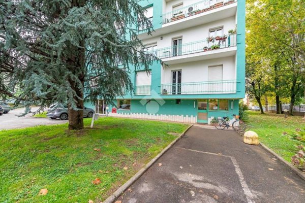 appartamento in vendita a Lainate