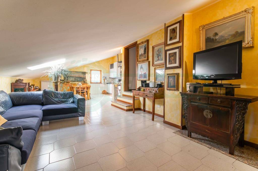 appartamento in vendita a Lainate