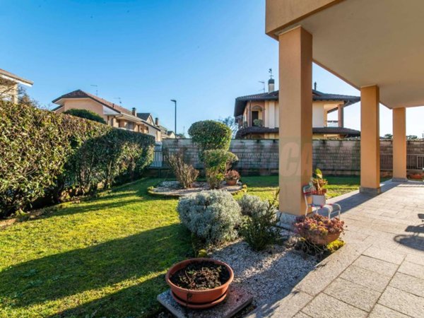 appartamento in vendita a Lainate
