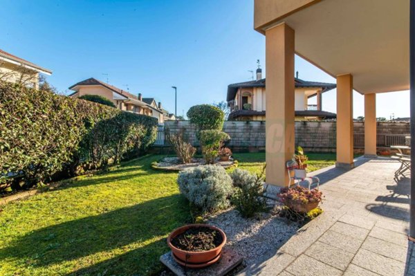 appartamento in vendita a Lainate
