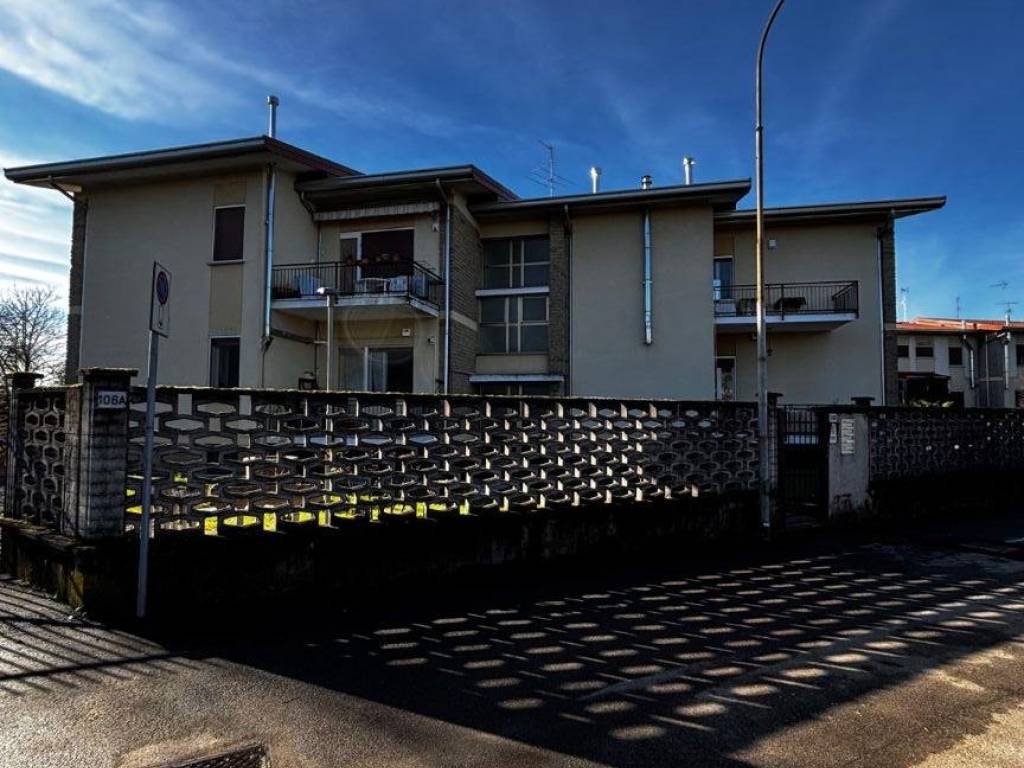 appartamento in vendita a Lainate