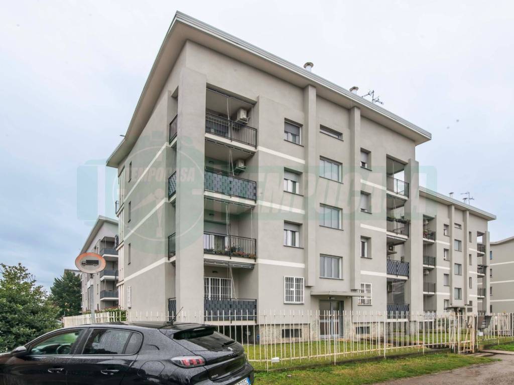 appartamento in vendita a Lainate