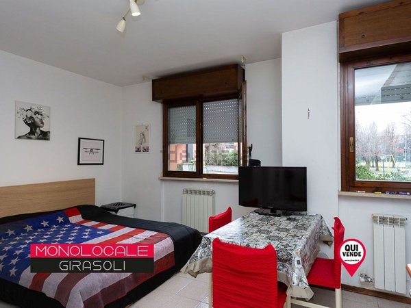 appartamento in vendita a Lainate in zona Barbaiana