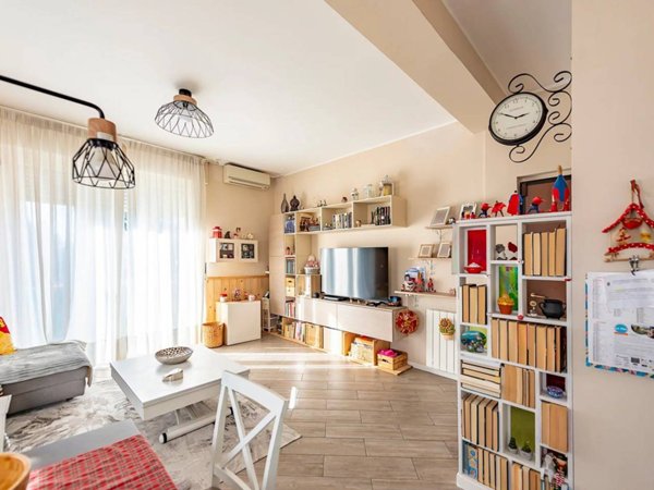 appartamento in vendita a Lainate