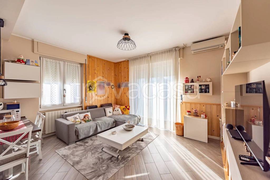 appartamento in vendita a Lainate