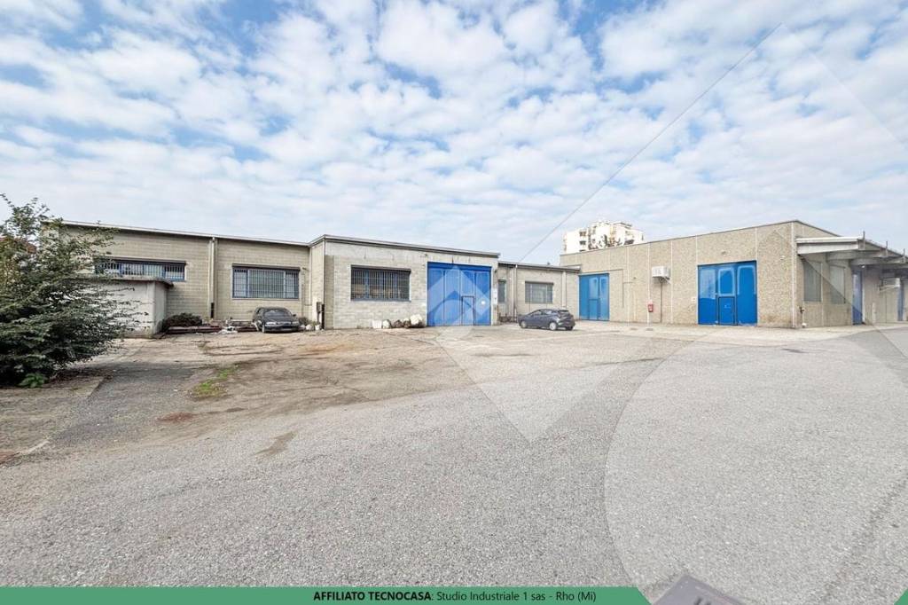 locale commerciale in vendita a Lainate