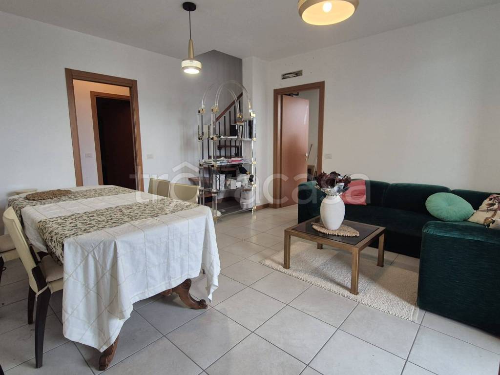 appartamento in vendita a Lainate