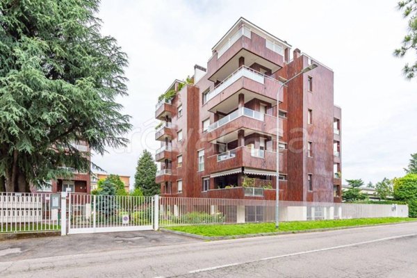 ufficio in vendita a Lainate