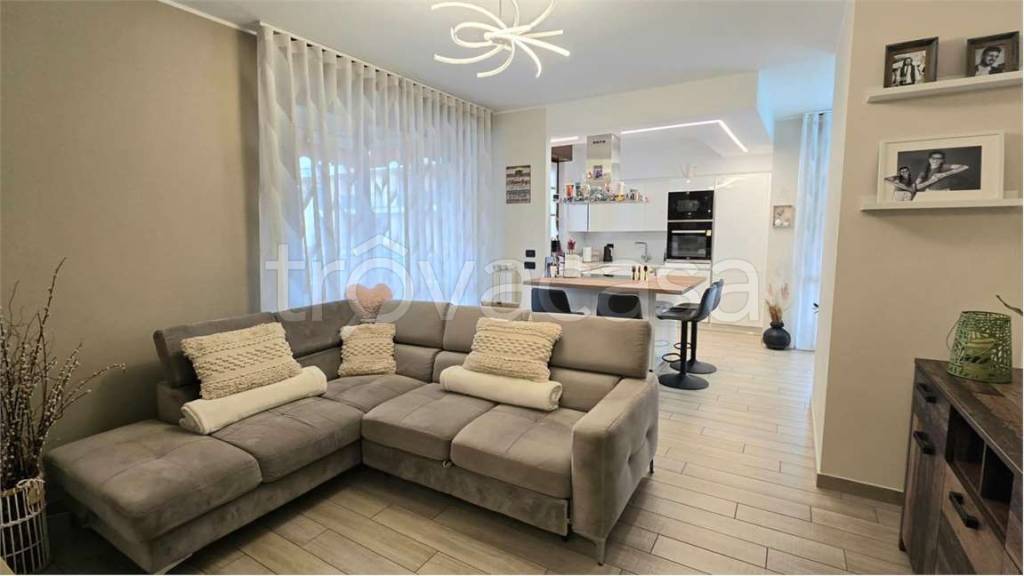 appartamento in vendita a Lainate