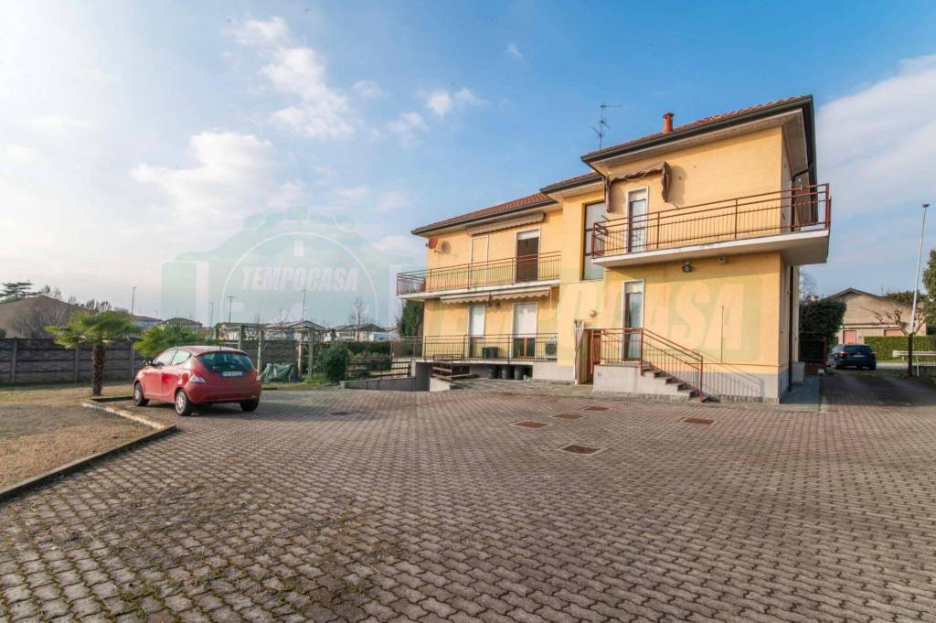 appartamento in vendita a Lainate