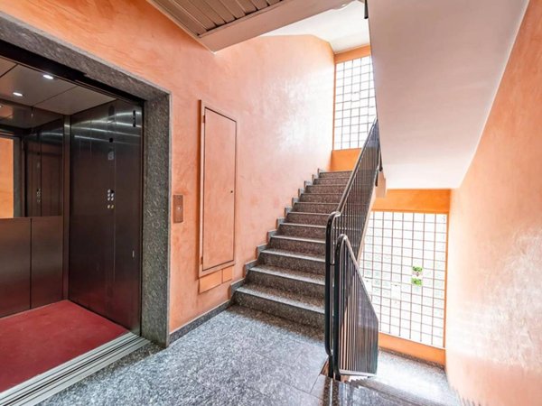 ufficio in vendita a Lainate