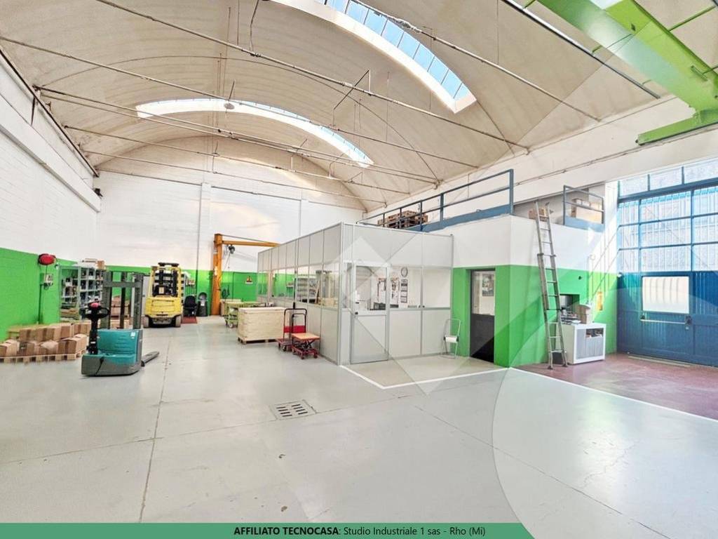 locale commerciale in vendita a Lainate