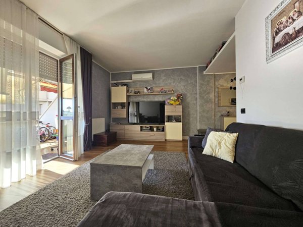 appartamento in vendita a Lainate