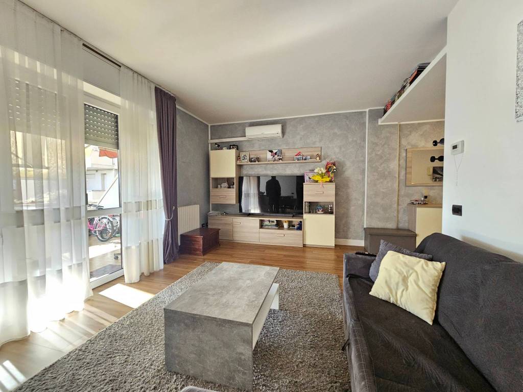 appartamento in vendita a Lainate