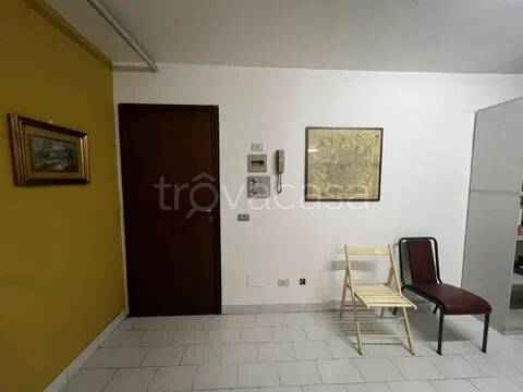appartamento in vendita a Lainate in zona Barbaiana