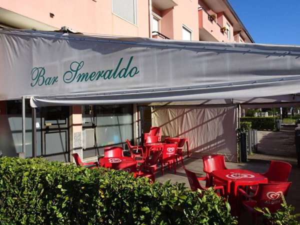 negozio in vendita a Lainate