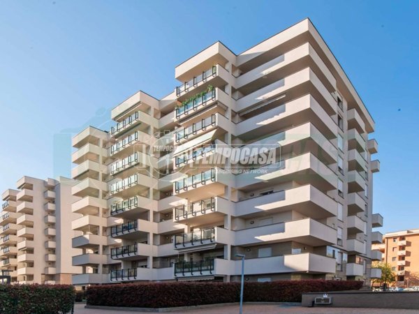 appartamento in vendita a Lainate