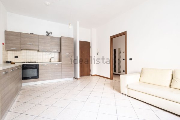 appartamento in vendita a Lainate in zona Pagliera