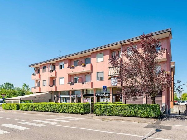 appartamento in vendita a Lainate
