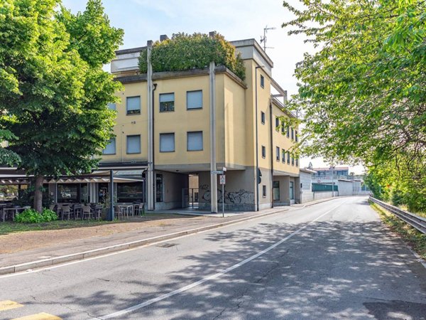 appartamento in vendita a Lainate