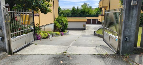 appartamento in vendita a Lainate